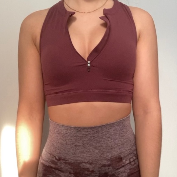 Gymshark top with zipper - Picture 1 of 3